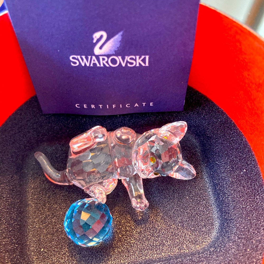 Swarovski Crystal Kitten Lying A7619 NR000012 SKU631857 in Original Box w Cert